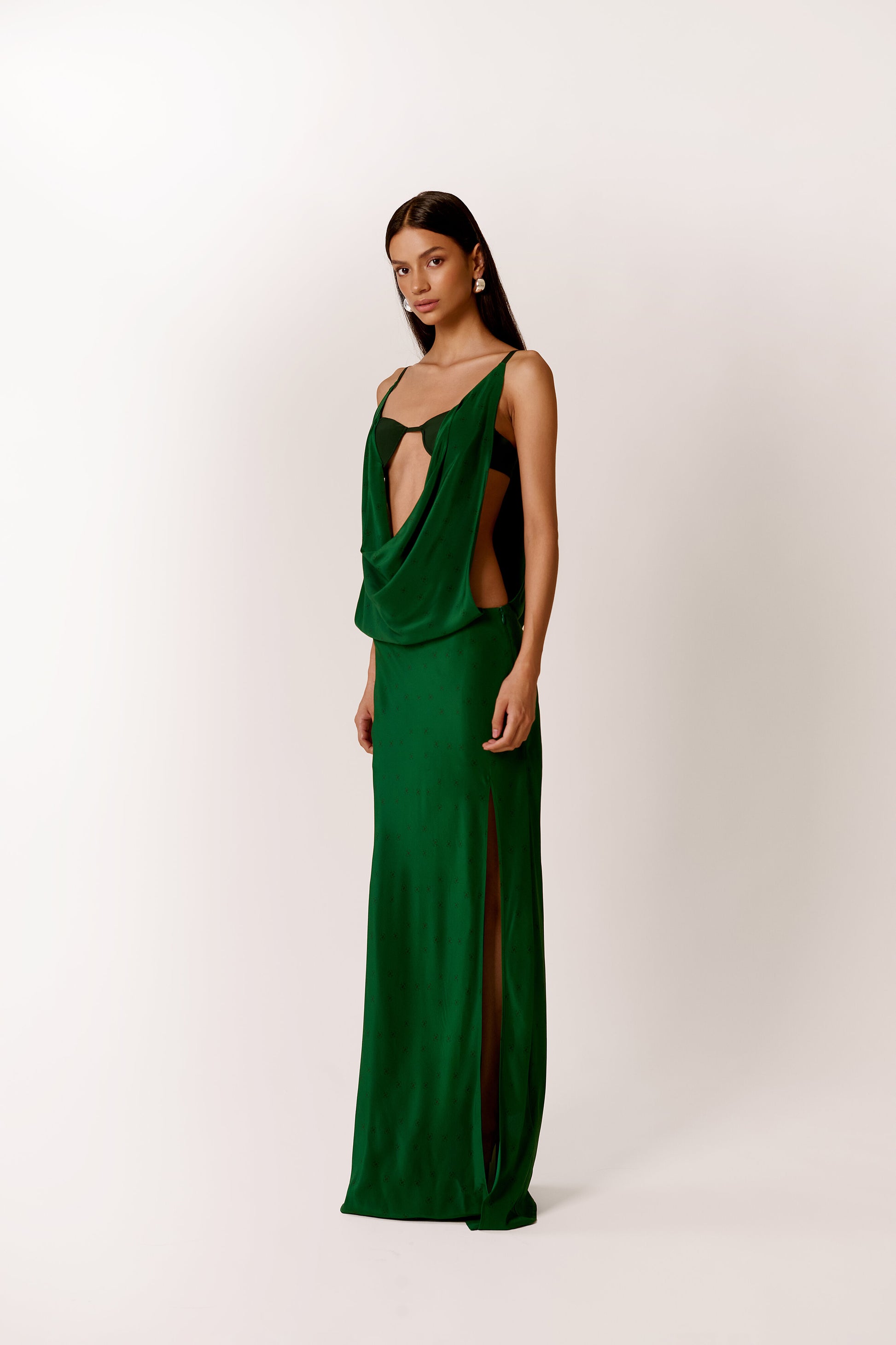 EMERALD GREEN MAXI DRESS WITH A DRAPED NECKLINE, SIDE CUT-OUTS
RAPSODIA A SOFIA IN GIADA